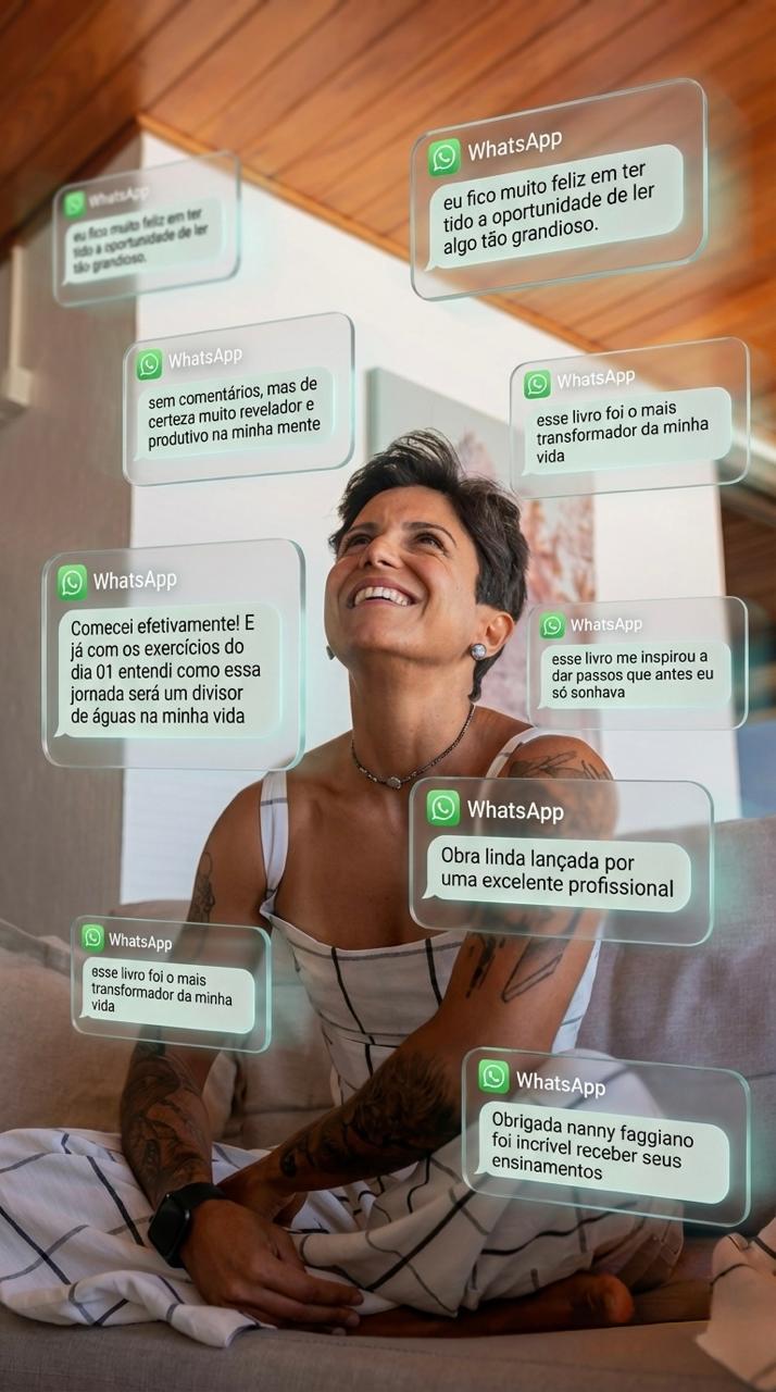 Mulher sorrindo, rodeada de mensagens reais de WhatsApp sobre o impacto do conteúdo